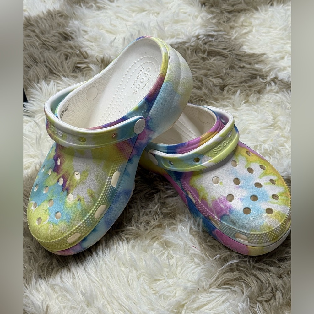 ☀️SUMMER CLEARANCE SALE☀️ Crocs Platform Clogs in White Tie Dye